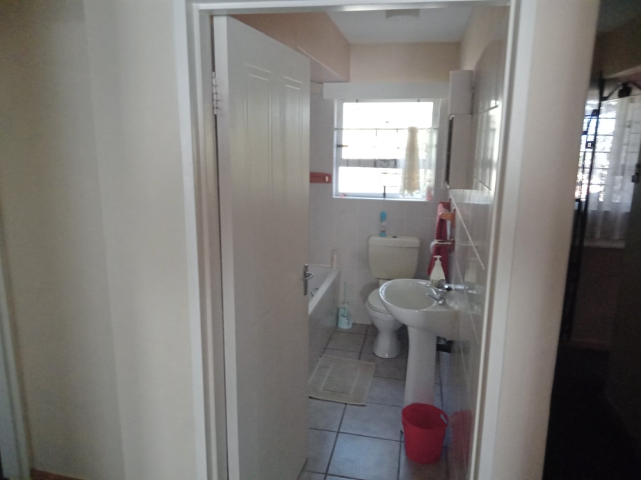 4 Bedroom Property for Sale in Noorsekloof Eastern Cape
